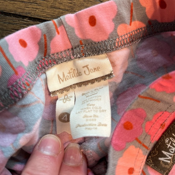 Matilda Jane 🌺 - Picture 7 of 7